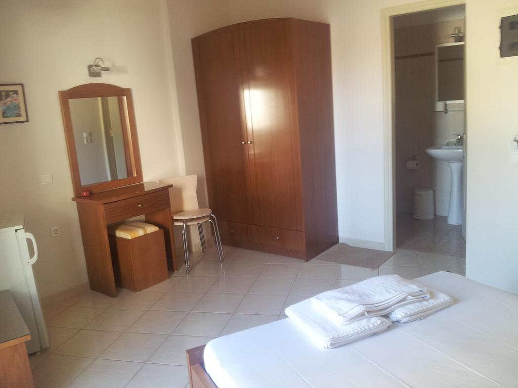 Ostria Hotel Palekastro Room photo